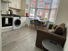 Studio Flat 2A central Colwyn Bay